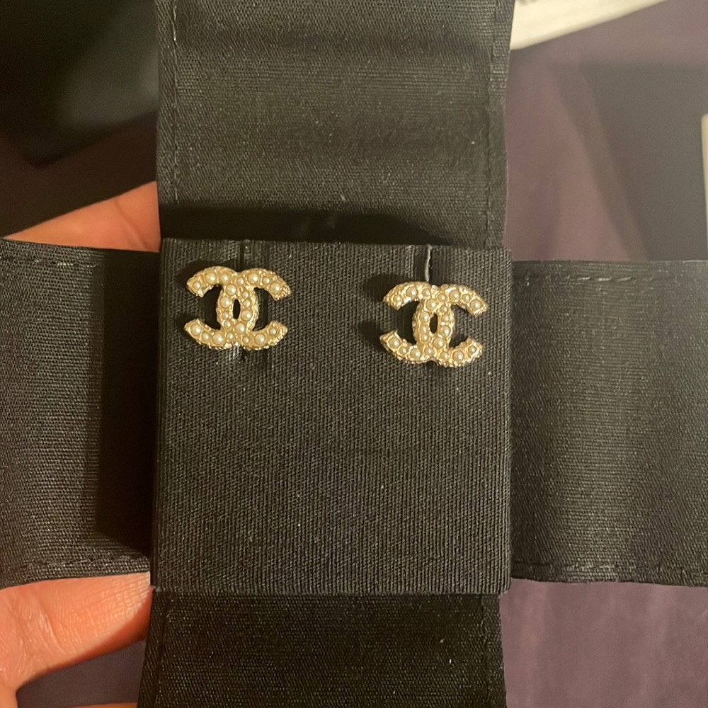 Authentic Golden pearly Chanel earrings